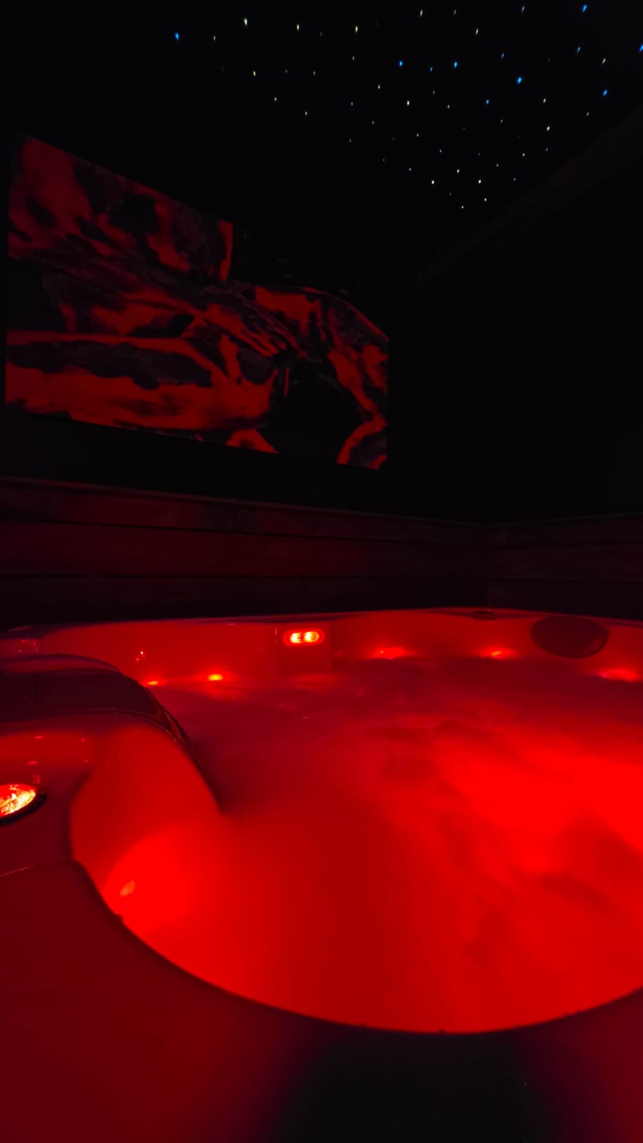 La Suite Obsidienne - Love’nSpa - weekend en amoureux, love rooms avec spa ou jacuzzi privatif9 de La Suite Obsidienne

