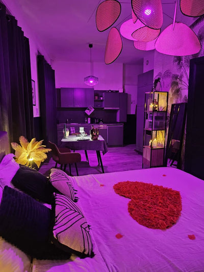 La Suite Passion - Love’nSpa - weekend en amoureux, love rooms avec spa ou jacuzzi privatif