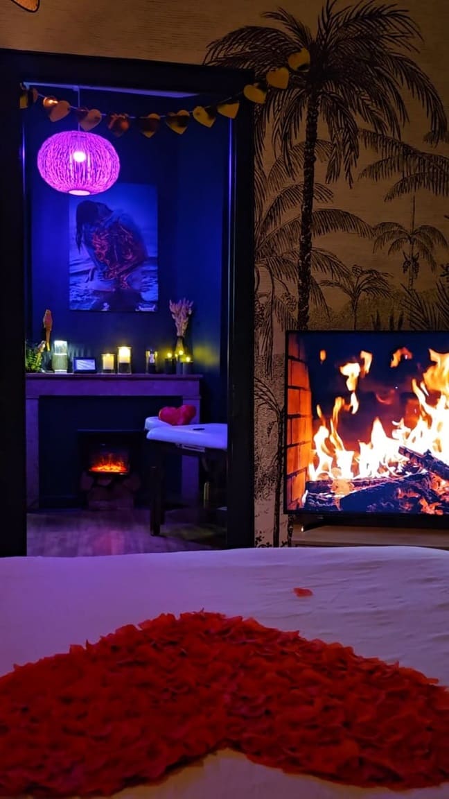 La Suite Passion - Love’nSpa - weekend en amoureux, love rooms avec spa ou jacuzzi privatif