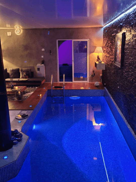 La Suite Secrète - Love’nSpa - weekend en amoureux, love rooms avec spa ou jacuzzi privatif