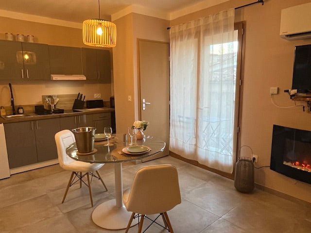 La Tour - Love’nSpa - weekend en amoureux, love rooms avec spa ou jacuzzi privatif4 de La Tour
