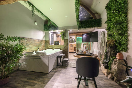 L'Amazone - Love’nSpa - weekend en amoureux, love rooms avec spa ou jacuzzi privatif