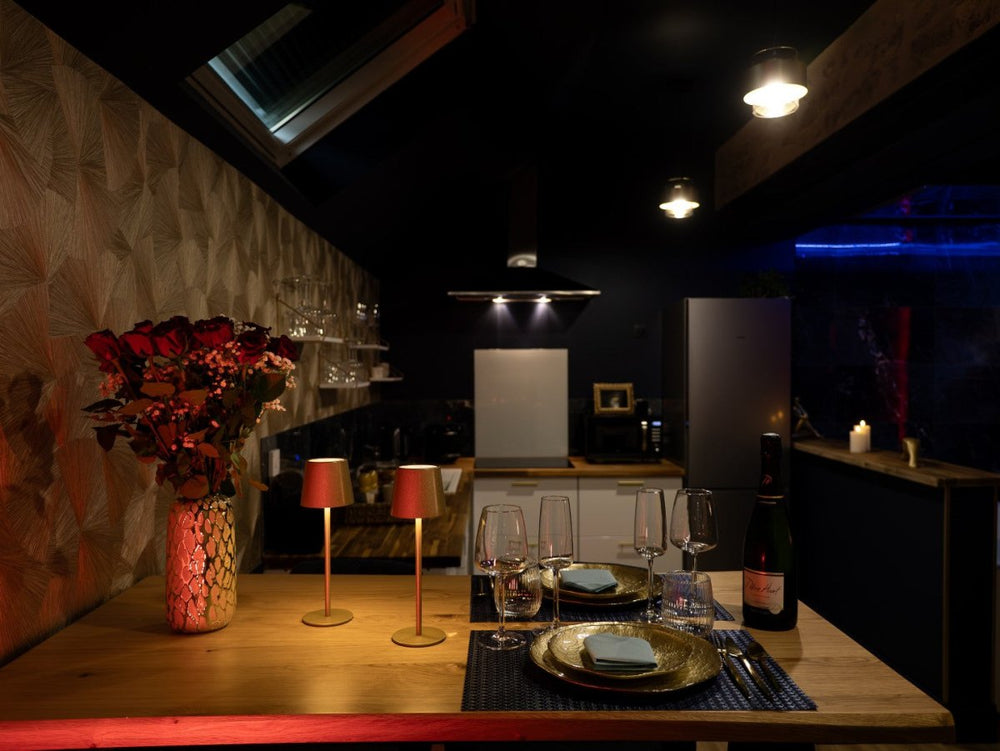 L'Antre des Désirs - Love’nSpa - weekend en amoureux, love rooms avec spa ou jacuzzi privatif7 de L'Antre des Désirs
