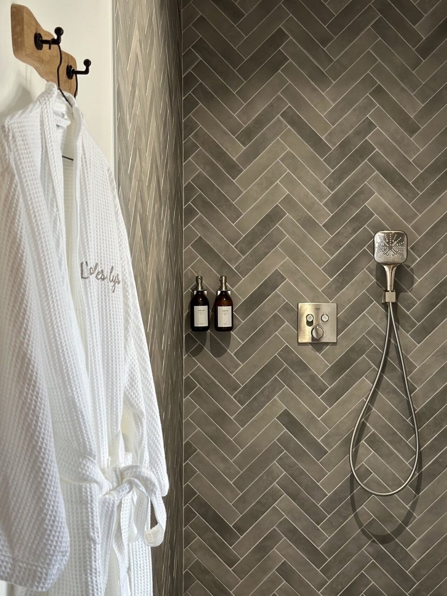 L'authentique - Love’nSpa - weekend en amoureux, love rooms avec spa ou jacuzzi privatif11 de L'orée des lys
