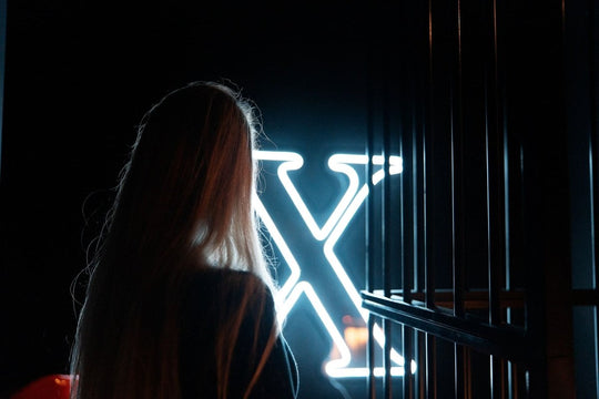 Le Boudoir Interdit - Love’nSpa - weekend en amoureux, love rooms avec spa ou jacuzzi privatif