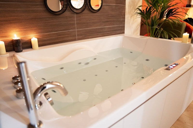 Le Boudoir Interdit - Love’nSpa - weekend en amoureux, love rooms avec spa ou jacuzzi privatif4 de Le Boudoir Interdit

