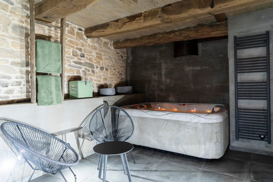 Le Castelain - Love’nSpa - weekend en amoureux, love rooms avec spa ou jacuzzi privatif