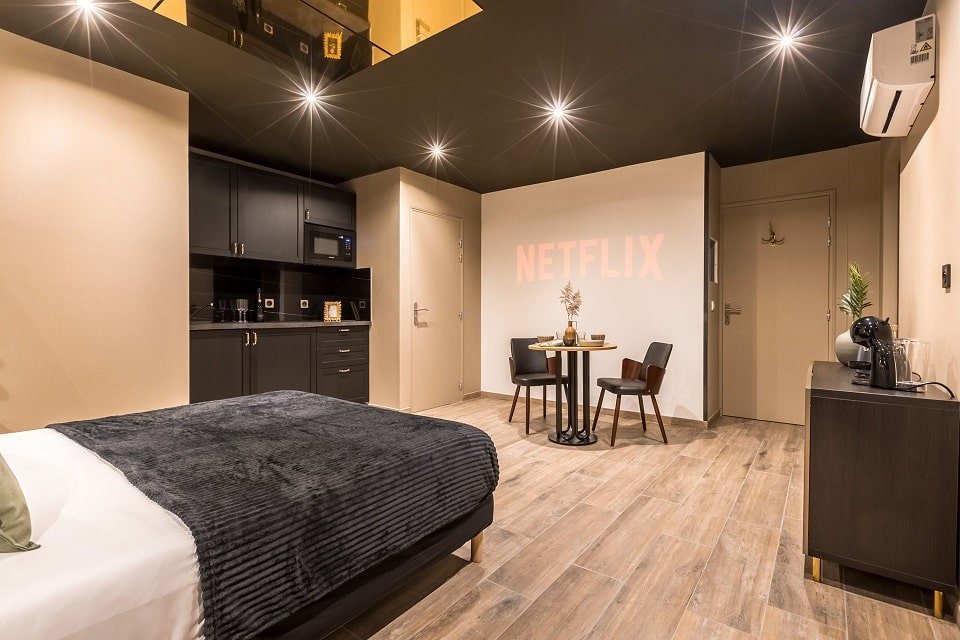 Le Clandestin Spa - Love’nSpa - weekend en amoureux, love rooms avec spa ou jacuzzi privatif8 de Le Clandestin Spa
