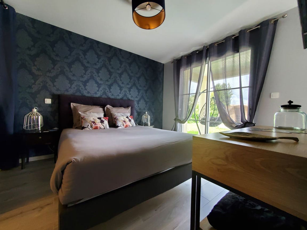 Le Clos des Iris 85 - Love’nSpa - weekend en amoureux, love rooms avec spa ou jacuzzi privatif7 de Le Clos des Iris 85
