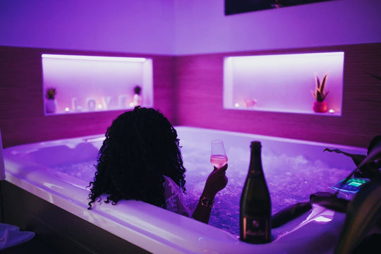Le Desirella - Love’nSpa - weekend en amoureux, love rooms avec spa ou jacuzzi privatif