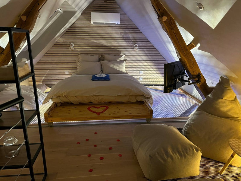 Le Lagoon - Love’nSpa - weekend en amoureux, love rooms avec spa ou jacuzzi privatif1 de Le Lagoon
