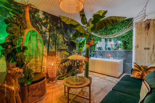 Le Lodge de la Jungle - Love’nSpa - weekend en amoureux, love rooms avec spa ou jacuzzi privatif24 de Le Lodge de la Jungle
