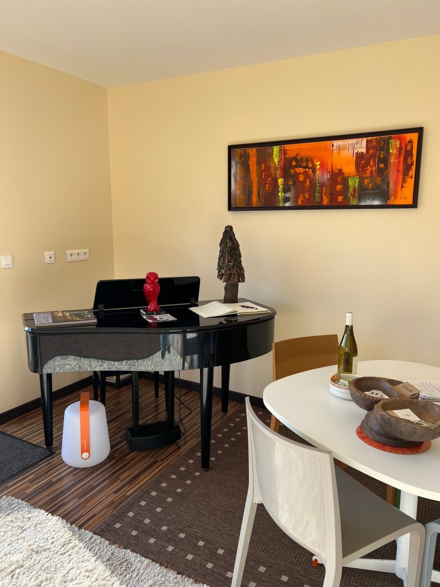 Le Pont de La Roche - Le Cube - Love’nSpa - weekend en amoureux, love rooms avec spa ou jacuzzi privatif6 de Le Pont de La Roche - Le Cube
