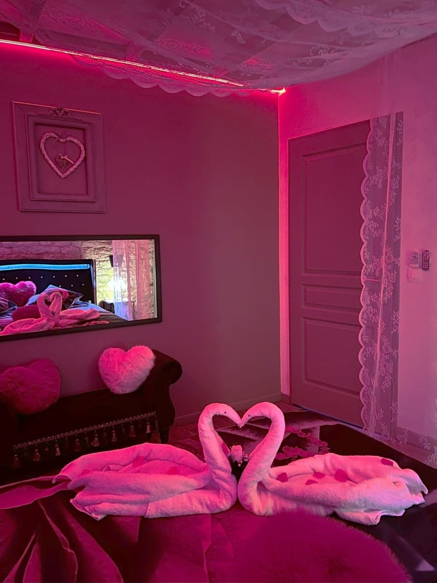 Le Secret du Pigeonnier - Love’nSpa - weekend en amoureux, love rooms avec spa ou jacuzzi privatif12 de Le Secret du Pigeonnier
