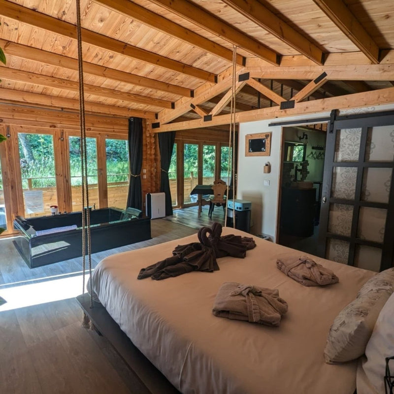 Le Toit Emoi - Love’nSpa - weekend en amoureux, love rooms avec spa ou jacuzzi privatif