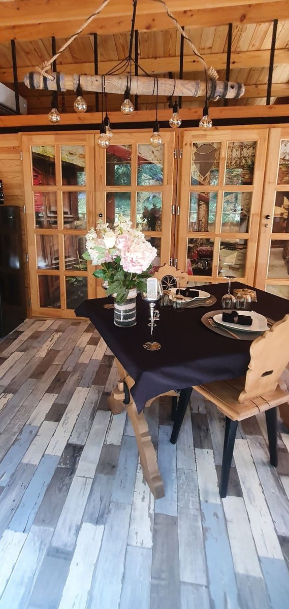 Le Toit Emoi - Love’nSpa - weekend en amoureux, love rooms avec spa ou jacuzzi privatif5 de Le Toit Emoi
