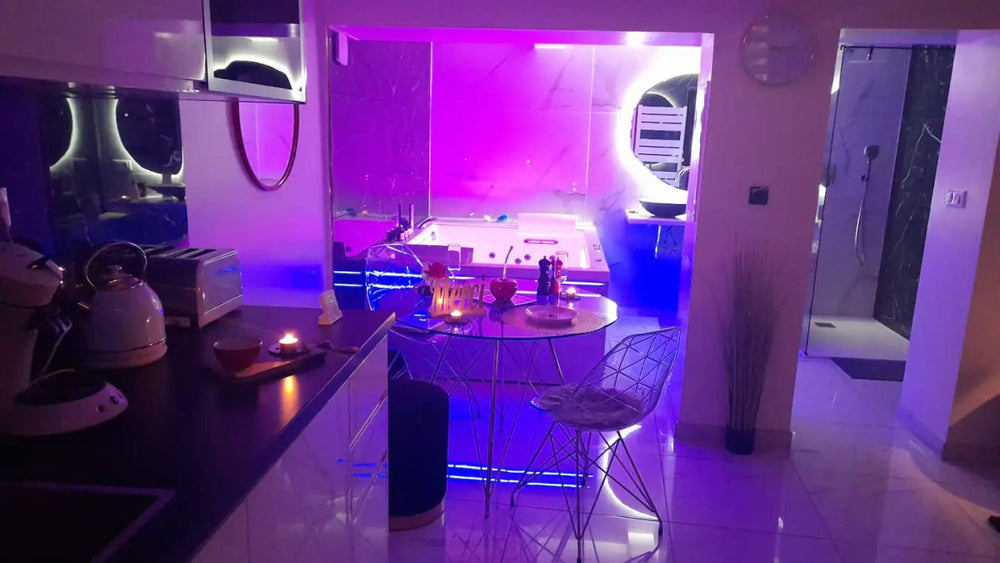 LE YADEN Jaccuzi Mucem/la Major - Love’nSpa - weekend en amoureux, love rooms avec spa ou jacuzzi privatif3 de LE YADEN Jaccuzi Mucem/la Major
