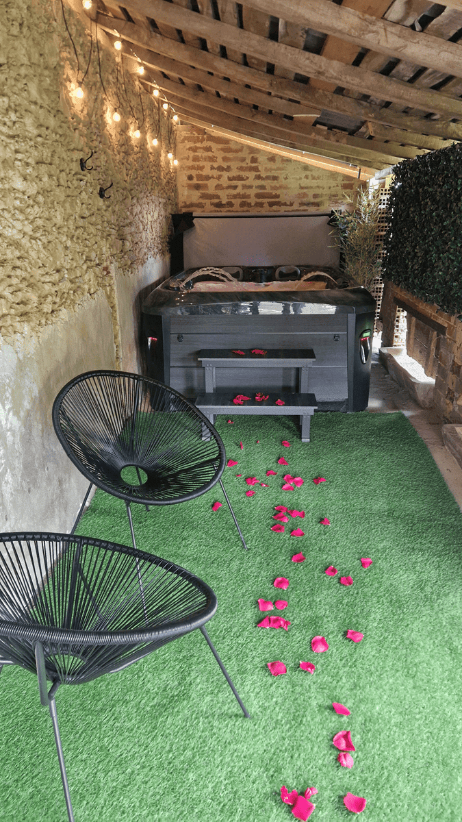 L'Ecrin d'Amour - Love’nSpa - weekend en amoureux, love rooms avec spa ou jacuzzi privatif10 de L'Ecrin d'Amour
