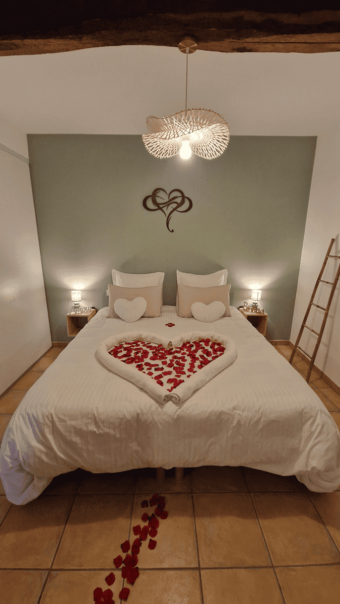 L'Ecrin d'Amour - Love’nSpa - weekend en amoureux, love rooms avec spa ou jacuzzi privatif5 de L'Ecrin d'Amour
