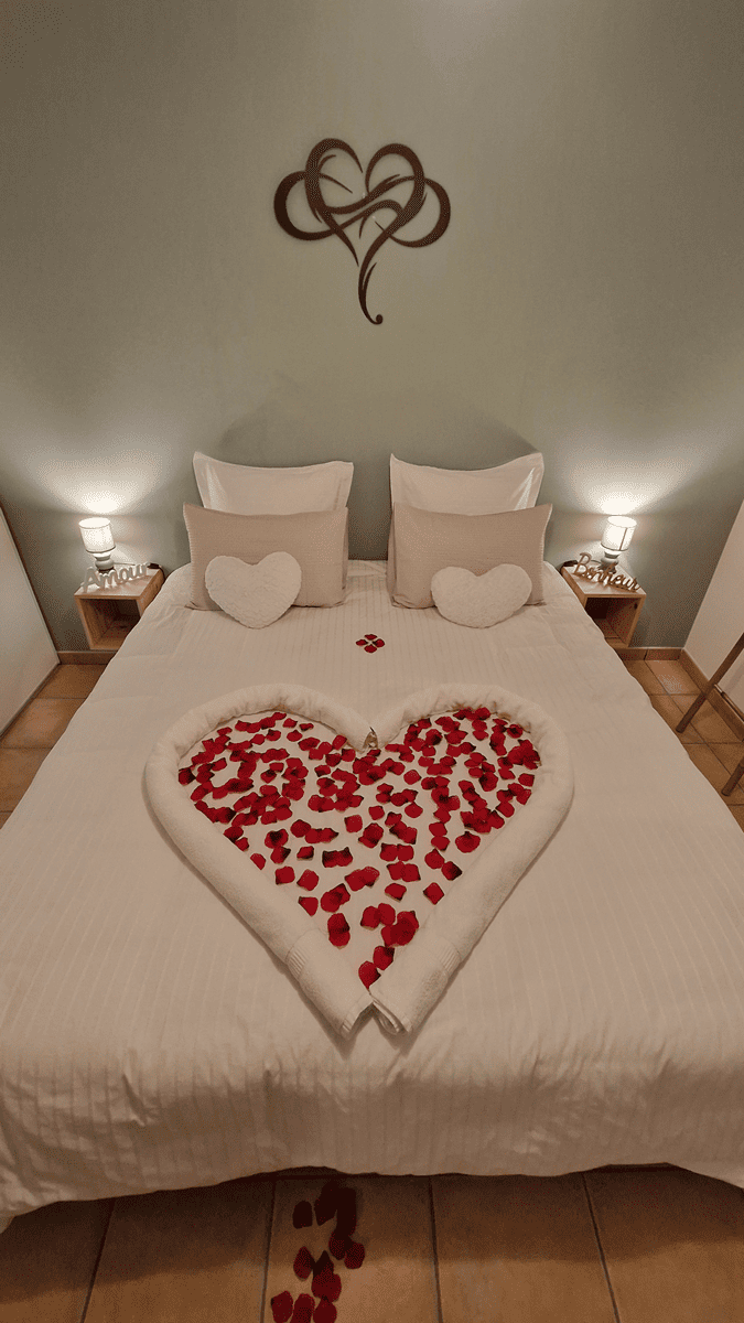 L'Ecrin d'Amour - Love’nSpa - weekend en amoureux, love rooms avec spa ou jacuzzi privatif8 de L'Ecrin d'Amour
