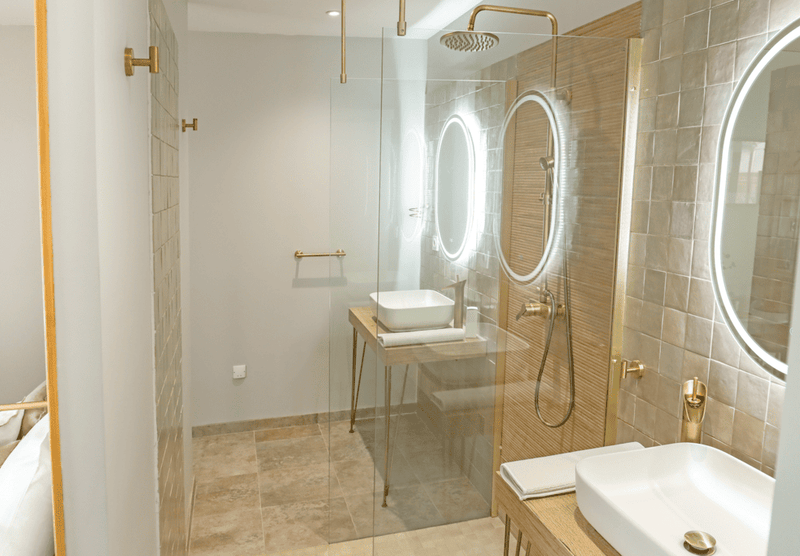 L'Eden Romantique - Chambre d'Hôte - Eve - Love’nSpa - weekend en amoureux, love rooms avec spa ou jacuzzi privatif3 de L'Eden Romantique - Chambre d'Hôte - Eve
