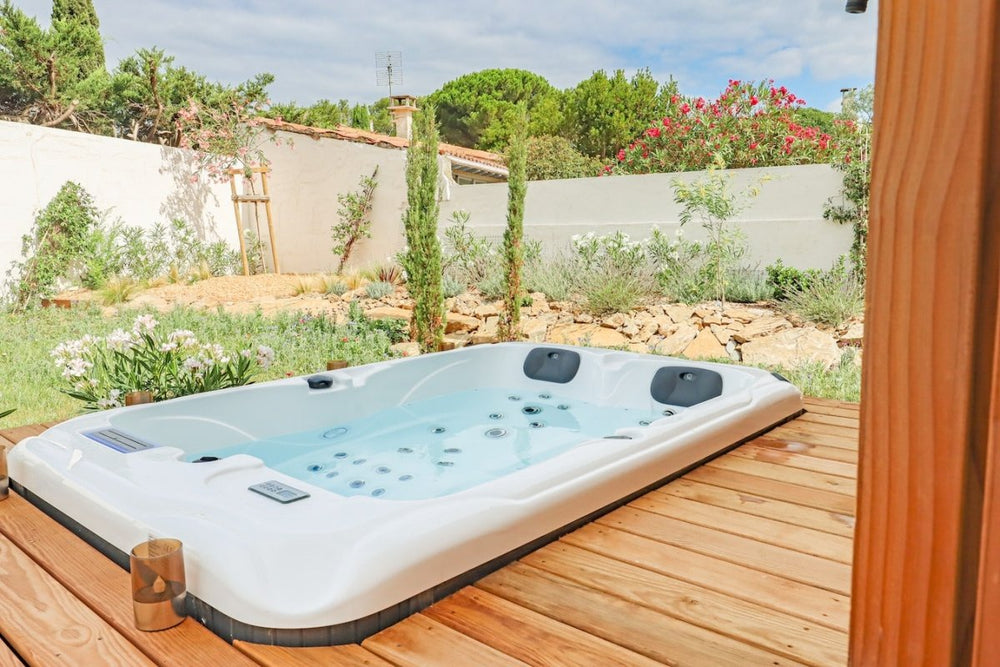 L'Eden Romantique - Chambre Eve - Love’nSpa - weekend en amoureux, love rooms avec spa ou jacuzzi privatif1 de L'Eden Romantique - Chambre Eve
