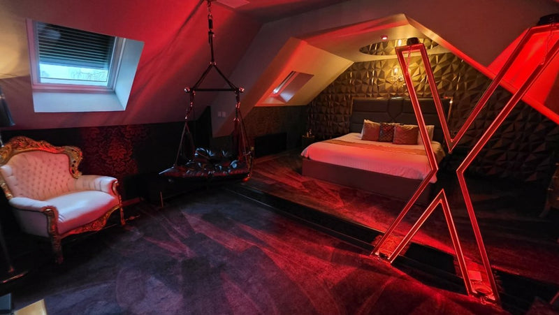 L'Élixir Vitré - La Suite de l'Elixir - Love’nSpa - weekend en amoureux, love rooms avec spa ou jacuzzi privatif4 de L'Élixir Vitré - La Suite de l'Elixir
