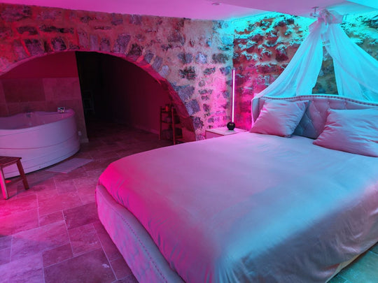 L'envoûtante - Love’nSpa - weekend en amoureux, love rooms avec spa ou jacuzzi privatif