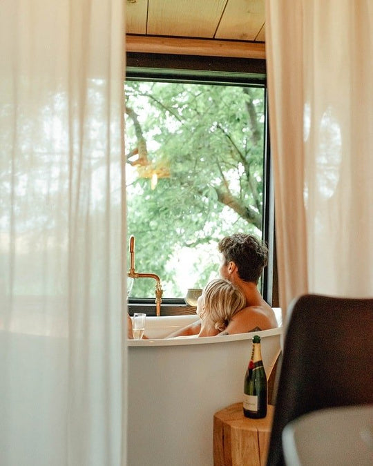 Les Cabanes Étoilées - Love’nSpa - weekend en amoureux, love rooms avec spa ou jacuzzi privatif