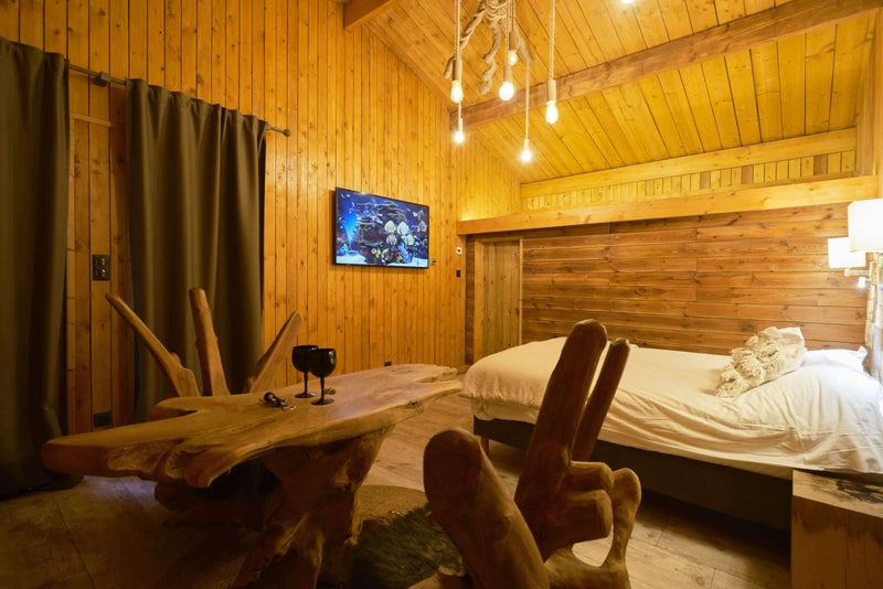 Les Cottages du Parc - Le Cottage Canadien - Love’nSpa - weekend en amoureux, love rooms avec spa ou jacuzzi privatif