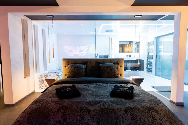 Les Secrets du Castel - La Suite  - Love’nSpa - weekend en amoureux, love rooms avec spa ou jacuzzi privatif3 de Les secrets du Castel - La Suite
