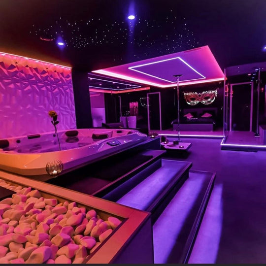 Les secrets rooms L'evasion des secrets - Love’nSpa - weekend en amoureux, love rooms avec spa ou jacuzzi privatif