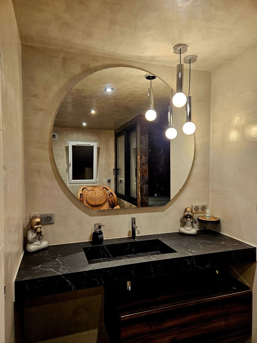 Les Suites du Bouddha Bleu - Ananda Duplex - Love’nSpa - weekend en amoureux, love rooms avec spa ou jacuzzi privatif12 de Les Suites du Bouddha Bleu - Ananda Duplex
