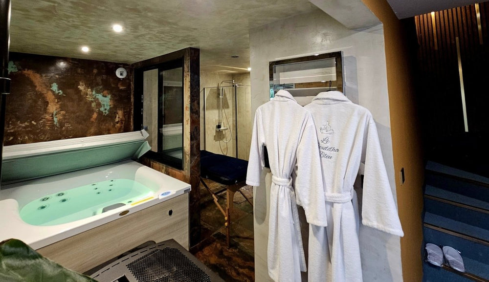 Les Suites du Bouddha Bleu - Ananda Duplex - Love’nSpa - weekend en amoureux, love rooms avec spa ou jacuzzi privatif2 de Les Suites du Bouddha Bleu - Ananda Duplex
