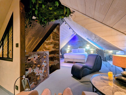 Les Suites du Bouddha Bleu - Ananda Duplex - Love’nSpa - weekend en amoureux, love rooms avec spa ou jacuzzi privatif