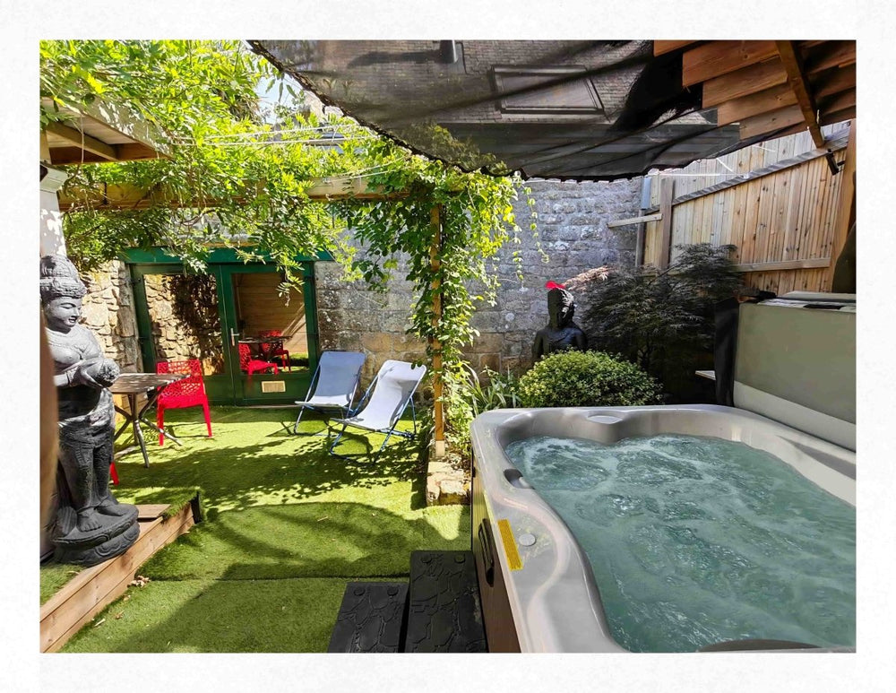 Les Suites du Bouddha Bleu - La Suite Samadhi - Love’nSpa - weekend en amoureux, love rooms avec spa ou jacuzzi privatif9 de Les Suites du Bouddha Bleu - La Suite Samadhi
