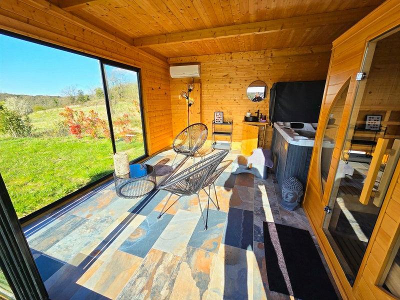 L'Escale des Sens - Love’nSpa - weekend en amoureux, love rooms avec spa ou jacuzzi privatif3 de L'Escale des Sens
