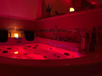 L'Escapade - Love’nSpa - weekend en amoureux, love rooms avec spa ou jacuzzi privatif