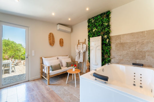 L'Essentiel Gîte de Charme 5 Etoiles - La suite ÉVASION - Love’nSpa - weekend en amoureux, love rooms avec spa ou jacuzzi privatif
