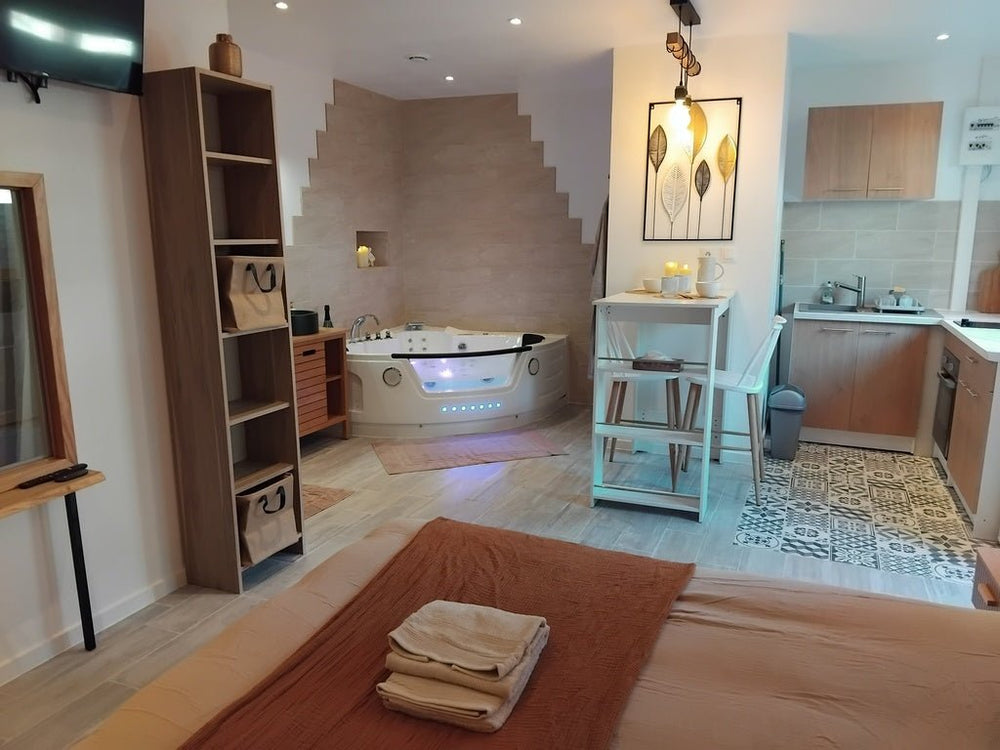 L'Evasion - Love’nSpa - weekend en amoureux, love rooms avec spa ou jacuzzi privatif10 de L'Evasion
