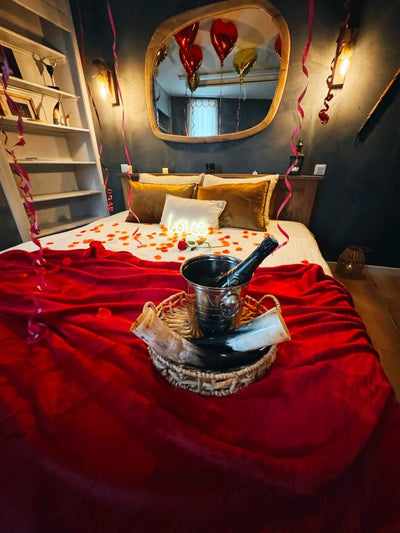 L'Évasion Scandinave Romantique : Spa XXL & Cinéma - Love’nSpa - weekend en amoureux, love rooms avec spa ou jacuzzi privatif