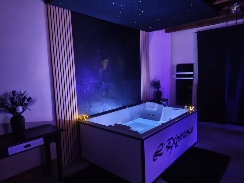 L'Expérience - Love’nSpa - weekend en amoureux, love rooms avec spa ou jacuzzi privatif1 de L'Expérience
