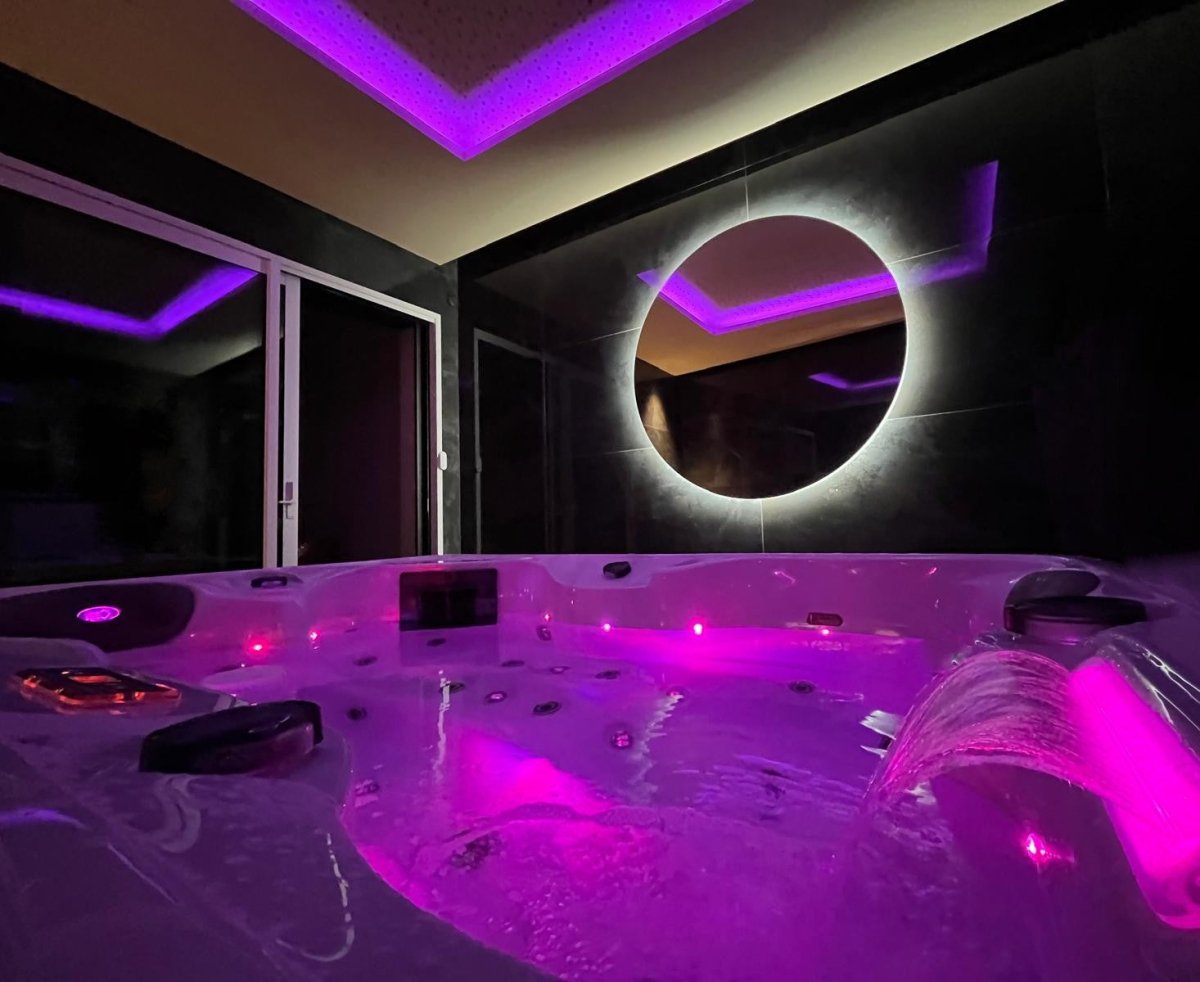 L'INSTAglam - Love’nSpa - weekend en amoureux, love rooms avec spa ou jacuzzi privatifL'INSTAglam
