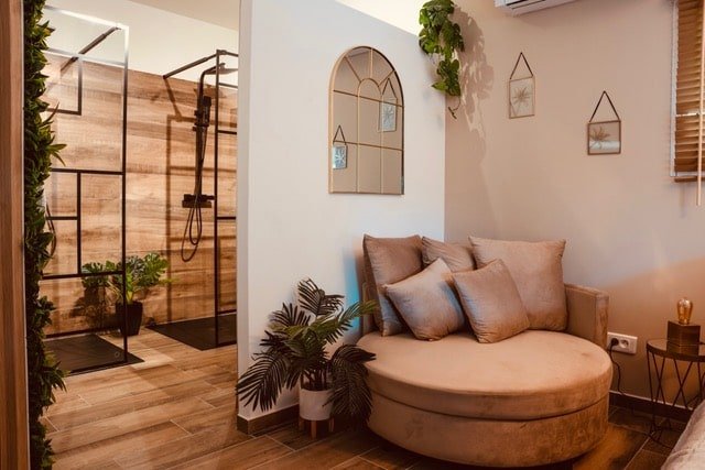 L'Oiseau du Paradis - Love’nSpa - weekend en amoureux, love rooms avec spa ou jacuzzi privatif12 de L'Oiseau du Paradis
