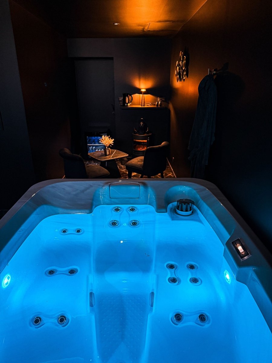 L'Or sombre - Love’nSpa - weekend en amoureux, love rooms avec spa ou jacuzzi privatif6 de L'Or sombre
