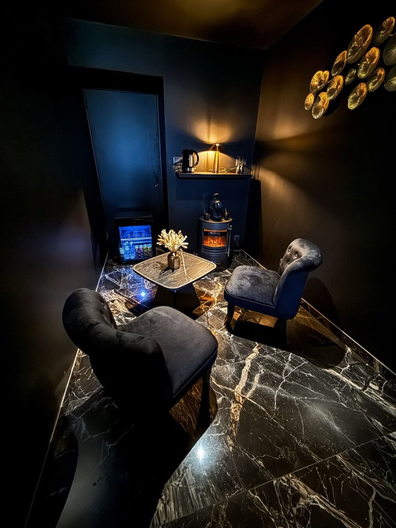 L'Or sombre - Love’nSpa - weekend en amoureux, love rooms avec spa ou jacuzzi privatif2 de L'Or sombre
