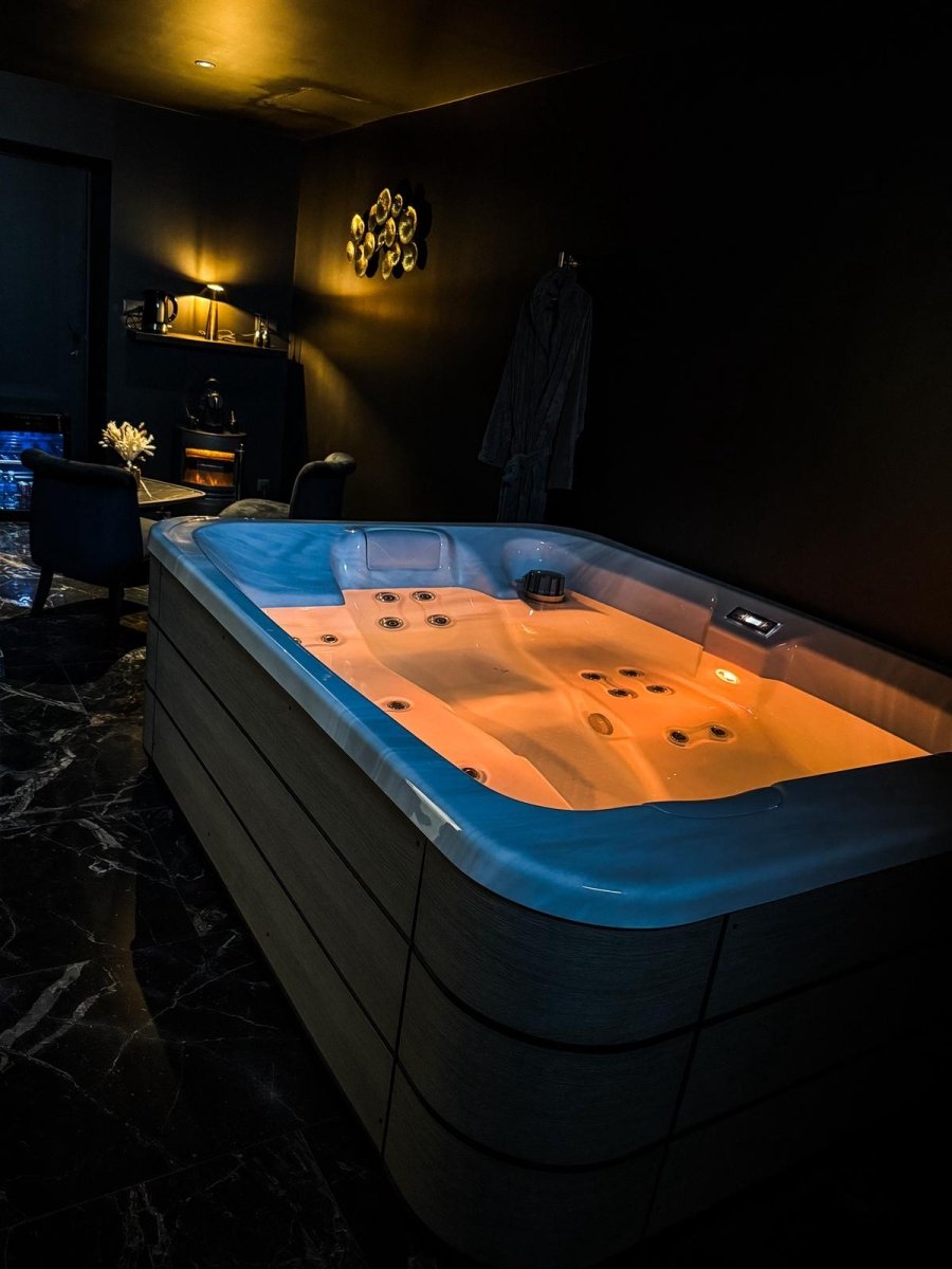 L'Or sombre - Love’nSpa - weekend en amoureux, love rooms avec spa ou jacuzzi privatif1 de L'Or sombre
