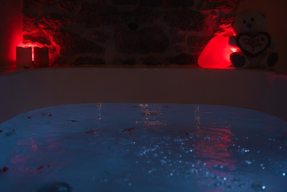 Lov’asion - Love’nSpa - weekend en amoureux, love rooms avec spa ou jacuzzi privatif1 de Lov’asion
