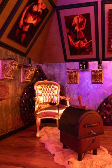 Love And Sex Room - La Marquise - Love’nSpa - weekend en amoureux, love rooms avec spa ou jacuzzi privatif