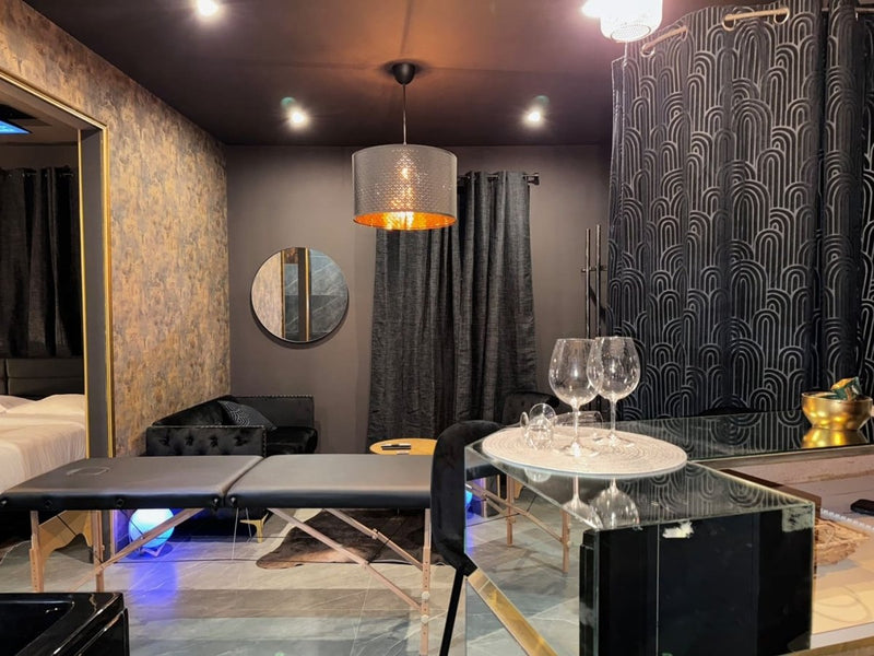 LOVE CLAIRE - Love’nSpa - weekend en amoureux, love rooms avec spa ou jacuzzi privatif